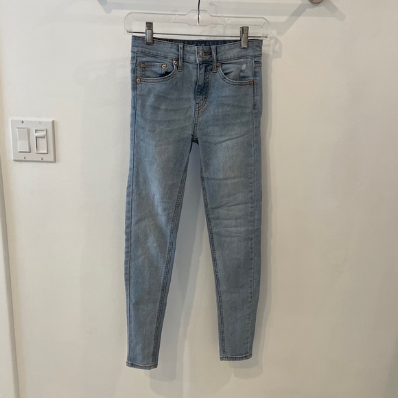 Wild Fable High Rise Skinny Light Wash Jeans 00 - Picture 2 of 10